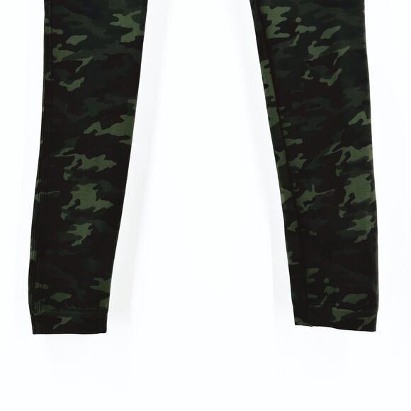 Spanx Womens Look At Me Now Seamless Leggings Size 1X Camo Print Compression - Picture 5 of 7